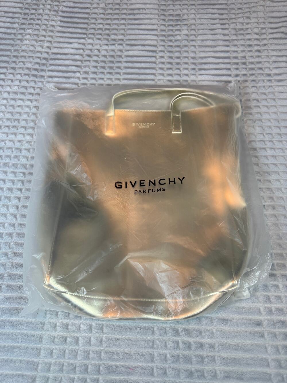 NIP Sealed Givenchy Parfums Silver Metallic Tote Bag VIP Beauty Promo Cosmetic
